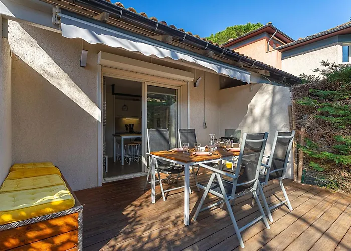 Les Terrasses De Cavaliere Ii By Interhome Апартаменты Ле-Лаванду